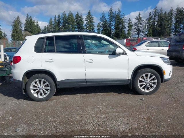 WVGBV7AX1FW583484 Volkswagen TIGUAN SE