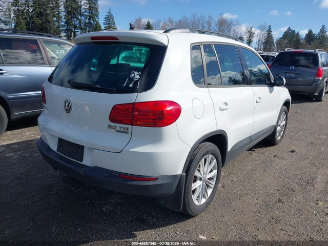 WVGBV7AX1FW583484 Volkswagen TIGUAN SE