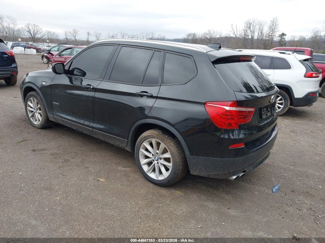 2014 BMW X3 5UXWX9C58E0D32469 Photo 2