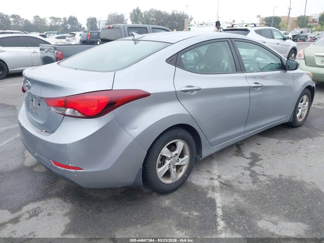 Hyundai ELANTRA SE 2015 5NPDH4AE7FH624983 Image 4