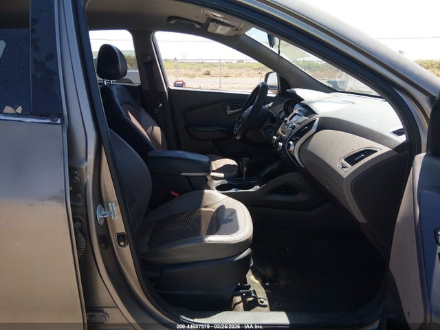 Auction sale of the 2011 Hyundai Tucson Gls, vin: KM8JUCACXBU213502, lot number: 44687379