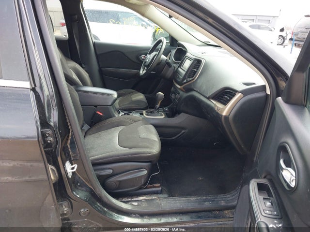 44687403 :رقم المزاد ، 1C4PJMCB9EW142108 vin ، 2014 Jeep Cherokee Latitude مزاد بيع