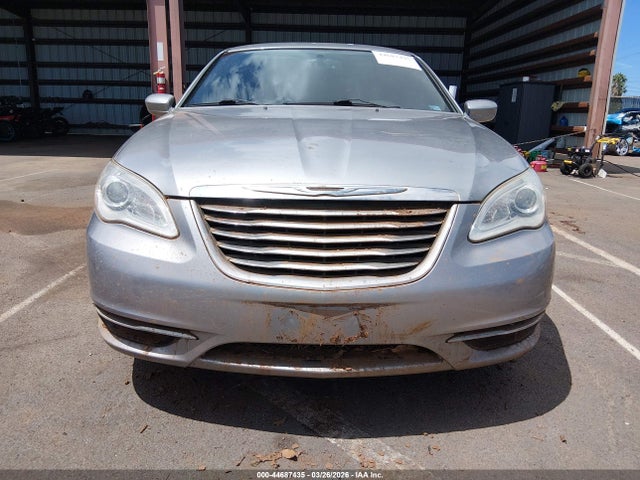 44687435 :رقم المزاد ، 1C3CCBBB4DN632687 vin ، 2013 Chrysler 200 Touring مزاد بيع