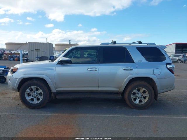 JTEZU5JR5G5133822 Toyota 4RUNNER SR5