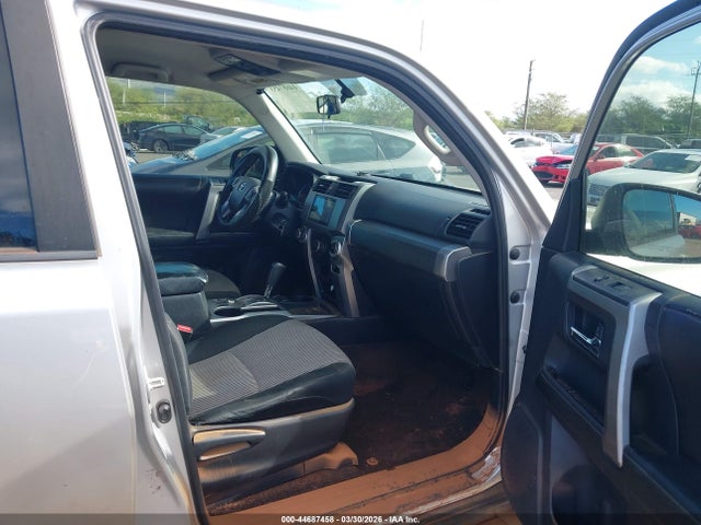 JTEZU5JR5G5133822 Toyota 4RUNNER SR5