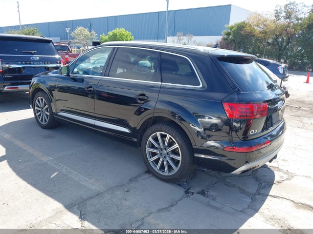 2018 AUDI Q7 WA1LAAF78JD019615 Photo 2