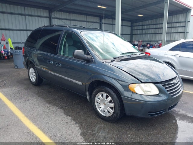 44687469 :رقم المزاد ، 1A4GJ45R57B120797 vin ، 2007 Chrysler Town & Country مزاد بيع