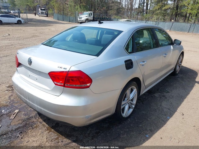 Продаж на аукціоні авто 2014 Volkswagen Passat 1.8t Se, vin: 1VWBT7A31EC042956, номер лоту: 44687526