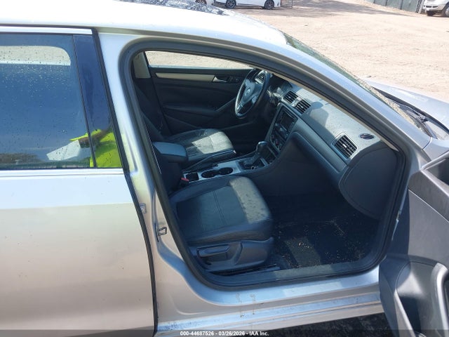 Продаж на аукціоні авто 2014 Volkswagen Passat 1.8t Se, vin: 1VWBT7A31EC042956, номер лоту: 44687526