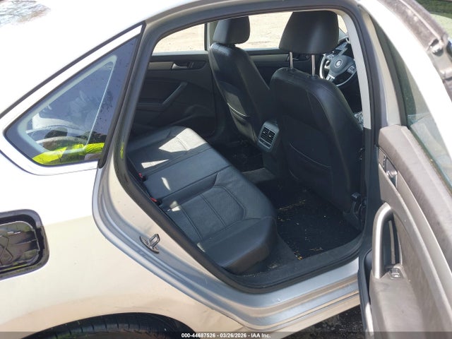 Продаж на аукціоні авто 2014 Volkswagen Passat 1.8t Se, vin: 1VWBT7A31EC042956, номер лоту: 44687526