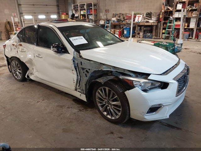 Продажа на аукционе авто 2019 Infiniti Q50 3.0t Luxe, vin: JN1EV7AP0KM543696, номер лота: 44687548