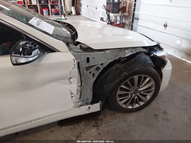 Продаж на аукціоні авто 2019 Infiniti Q50 3.0t Luxe, vin: JN1EV7AP0KM543696, номер лоту: 44687548