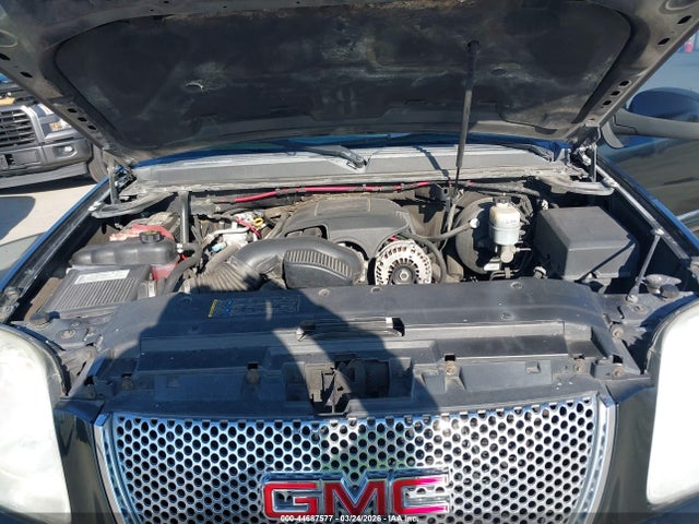 44687577 :رقم المزاد ، 1GKFK63898J172157 vin ، 2008 Gmc Yukon Denali مزاد بيع