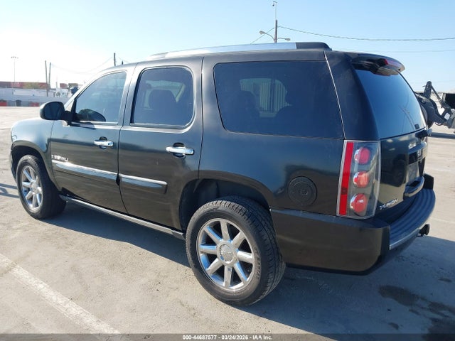 44687577 :رقم المزاد ، 1GKFK63898J172157 vin ، 2008 Gmc Yukon Denali مزاد بيع