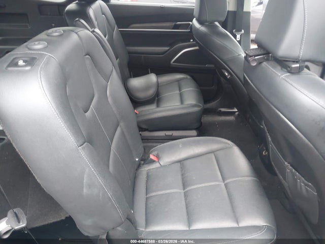 44687588 :رقم المزاد ، 5XYP3DHC8NG216983 vin ، 2022 Kia Telluride Ex مزاد بيع