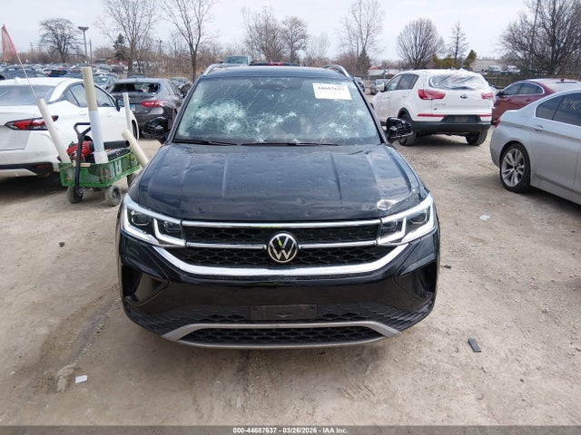 Продажа на аукционе авто 2022 Volkswagen Taos 1.5t Sel, vin: 3VV2X7B26NM048958, номер лота: 44687637