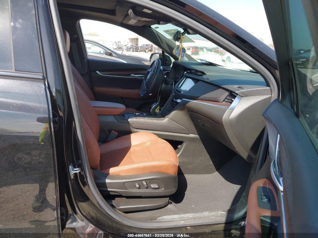 2025 CADILLAC XT5 1GYKNGRS9SZ135994 Photo 4