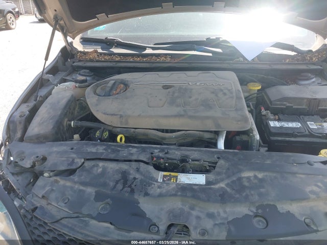 2015 Chrysler 200 S მანქანა იყიდება აუქციონზე, vin: 1C3CCCBG9FN572491, აუქციონის ნომერი: 44687657