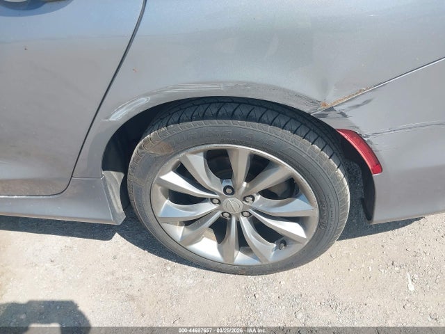2015 Chrysler 200 S მანქანა იყიდება აუქციონზე, vin: 1C3CCCBG9FN572491, აუქციონის ნომერი: 44687657