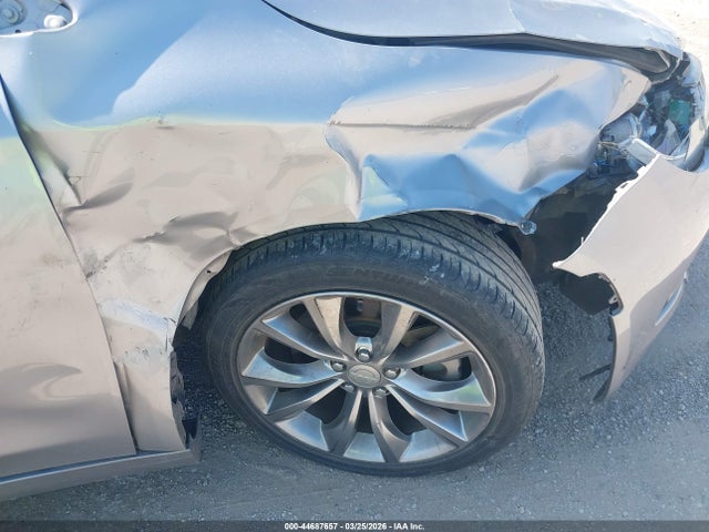 2015 Chrysler 200 S მანქანა იყიდება აუქციონზე, vin: 1C3CCCBG9FN572491, აუქციონის ნომერი: 44687657