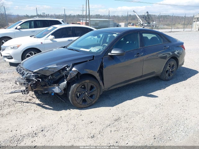 5NPLM4AG6NH081360 Hyundai ELANTRA SEL