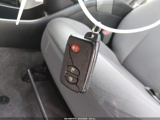 Toyota Prius Two 2015 JTDKN3DU3F0397317 Image 11
