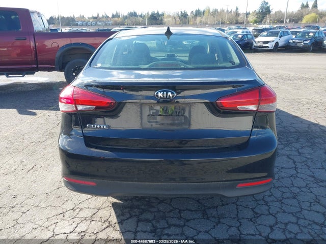 KIA FORTE LX 2018 3KPFK4A78JE248433 Image 16