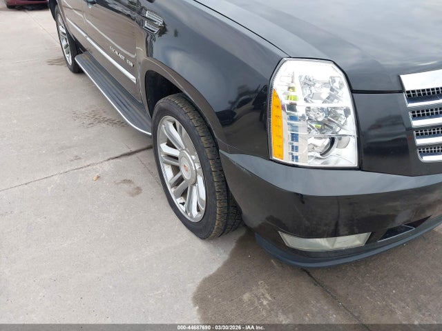 Aukcja sprzedaży 2012 Cadillac Escalade Esv Luxury, vin: 1GYS4HEF2CR252710, numer aukcji: 44687690