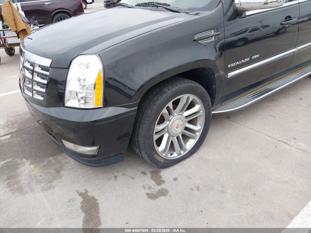 Aukcja sprzedaży 2012 Cadillac Escalade Esv Luxury, vin: 1GYS4HEF2CR252710, numer aukcji: 44687690