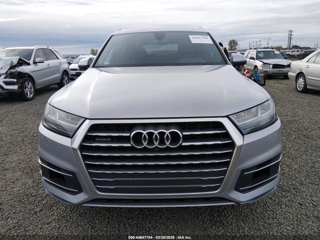 WA1VAAF7XJD044024 Audi Q7 3.0t Premium