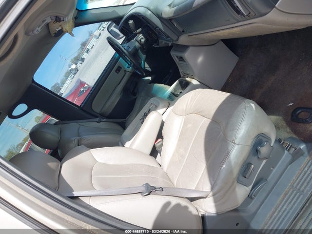2001 Chevrolet Suburban 1500 Ls მანქანა იყიდება აუქციონზე, vin: 3GNEC16T91G174271, აუქციონის ნომერი: 44687710