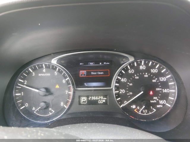 44687712 :رقم المزاد ، 5N1AR2MM7FC694465 vin ، 2015 Nissan Pathfinder Sl مزاد بيع