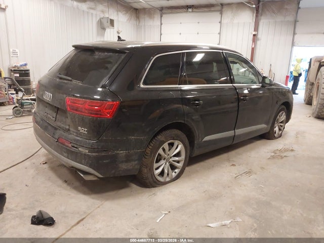 44687713 :رقم المزاد ، WA1LAAF7XHD045532 vin ، 2017 Audi Q7 3.0t Premium مزاد بيع