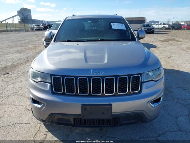 2018 Jeep Grand Cherokee Laredo E 4x4 მანქანა იყიდება აუქციონზე, vin: 1C4RJFAG4JC251817, აუქციონის ნომერი: 44687719