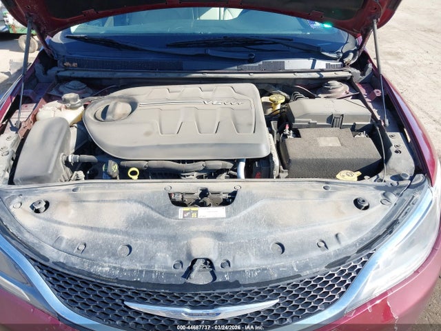 44687737 :رقم المزاد ، 1C3CCCCG8FN517397 vin ، 2015 Chrysler 200 C مزاد بيع