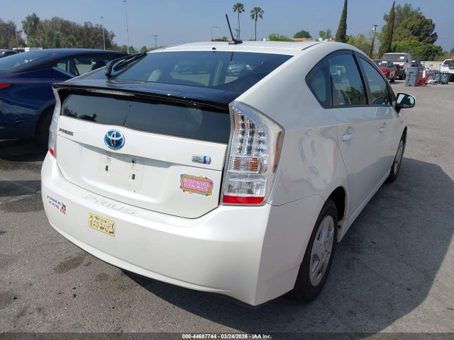 Продажа на аукционе авто 2011 Toyota Prius Three, vin: JTDKN3DU9B1453782, номер лота: 44687744