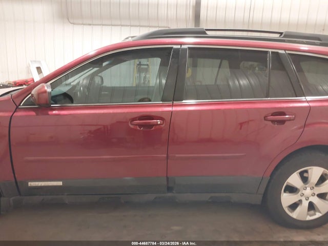44687784 :رقم المزاد ، 4S4BRBLC4B3405193 vin ، 2011 Subaru Outback 2.5i Limited مزاد بيع