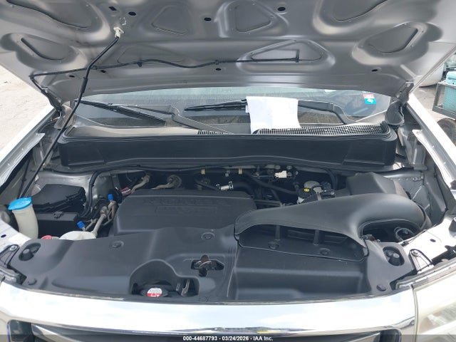 Продажа на аукционе авто 2015 Honda Pilot Touring, vin: 5FNYF3H98FB008430, номер лота: 44687793