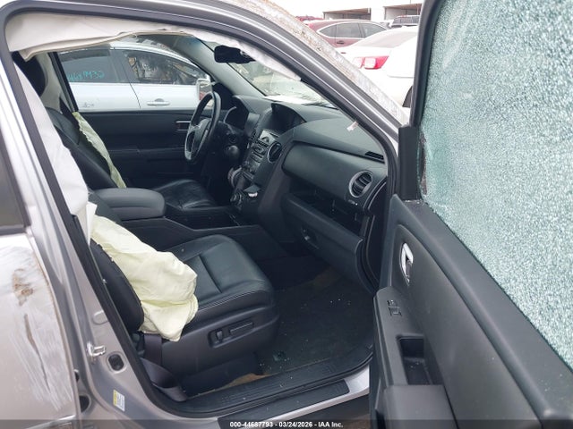 Продажа на аукционе авто 2015 Honda Pilot Touring, vin: 5FNYF3H98FB008430, номер лота: 44687793