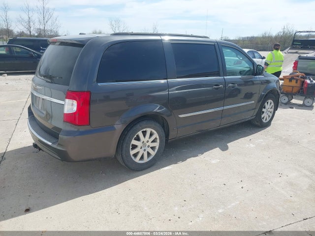 2016 Chrysler Town & Country Touring მანქანა იყიდება აუქციონზე, vin: 2C4RC1BG9GR230859, აუქციონის ნომერი: 44687806