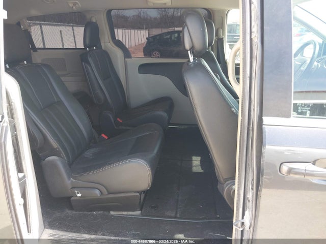 2016 Chrysler Town & Country Touring მანქანა იყიდება აუქციონზე, vin: 2C4RC1BG9GR230859, აუქციონის ნომერი: 44687806