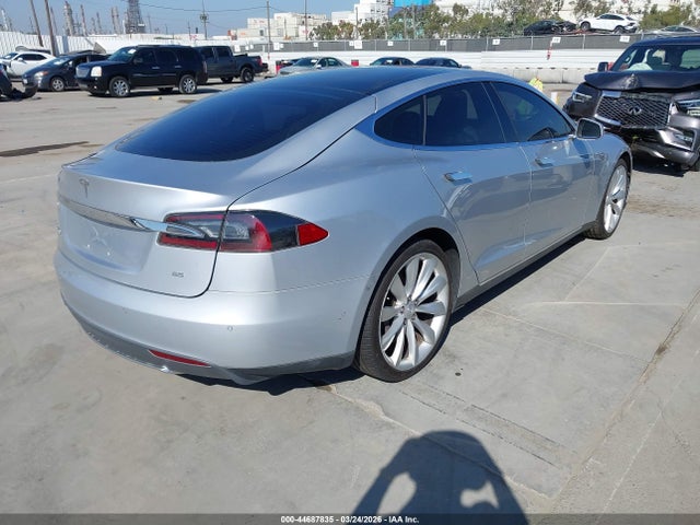 Aukcja sprzedaży 2015 Tesla Model S 60/70/85, vin: 5YJSA1H15FF085534, numer aukcji: 44687835