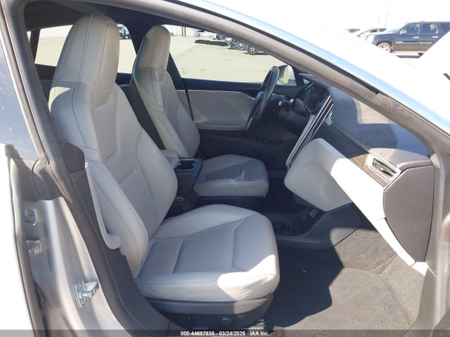 Aukcja sprzedaży 2015 Tesla Model S 60/70/85, vin: 5YJSA1H15FF085534, numer aukcji: 44687835