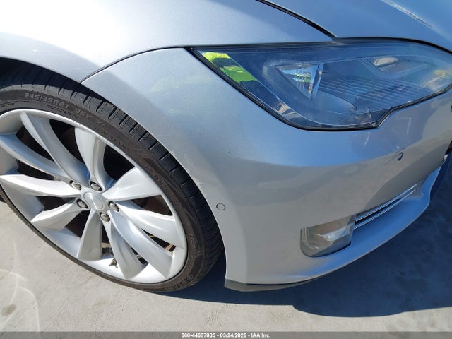 Aukcja sprzedaży 2015 Tesla Model S 60/70/85, vin: 5YJSA1H15FF085534, numer aukcji: 44687835