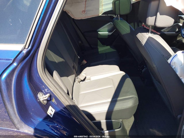 44687842 :رقم المزاد ، WA1AUCF31R1110763 vin ، 2024 Audi Q3 Premium 40 Tfsi Quattro Tiptronic مزاد بيع