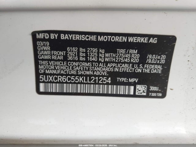 2019 BMW X5 5UXCR6C55KLL21254 Photo 8