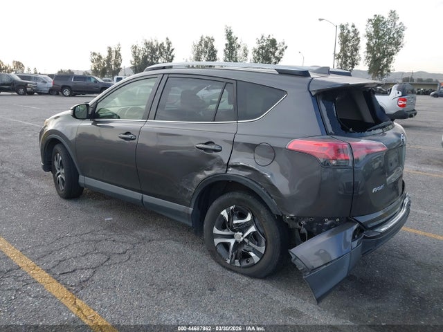 JTMZFREV5HJ709799 Toyota RAV4 LE
