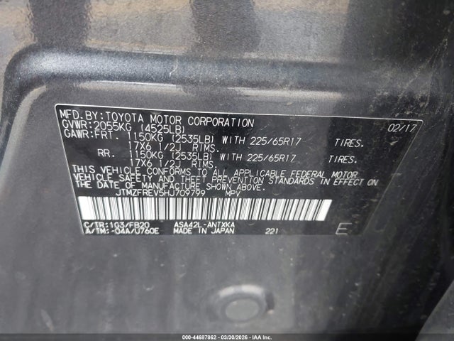 JTMZFREV5HJ709799 Toyota RAV4 LE