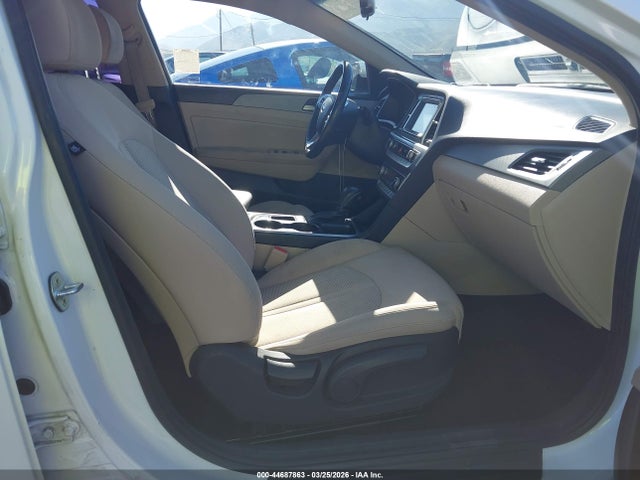 Hyundai SONATA SEL 2019 5NPE34AF4KH750613 Image 5