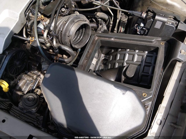 44687868 :رقم المزاد ، 1G6KD54YX2U305790 vin ، 2002 Cadillac Deville Standard مزاد بيع